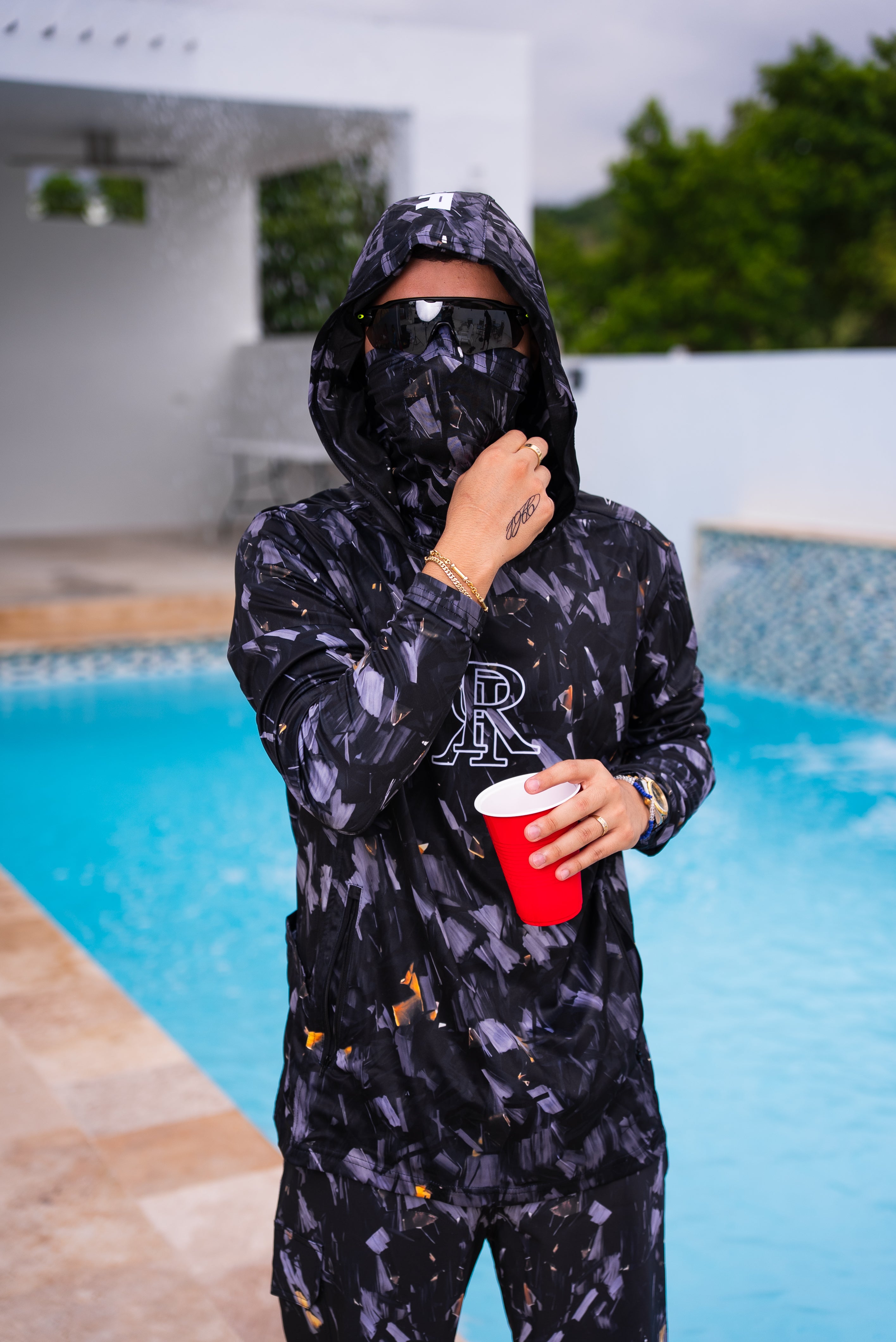 “apex caRRbon” RASHGUARD