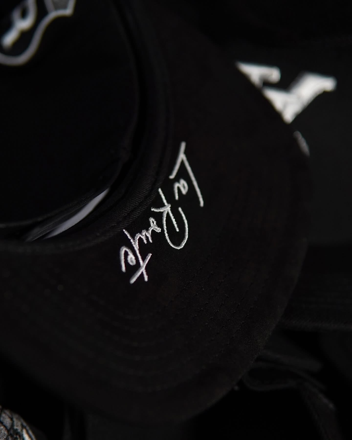“La RRoute R2” FLAT BRIM CAP