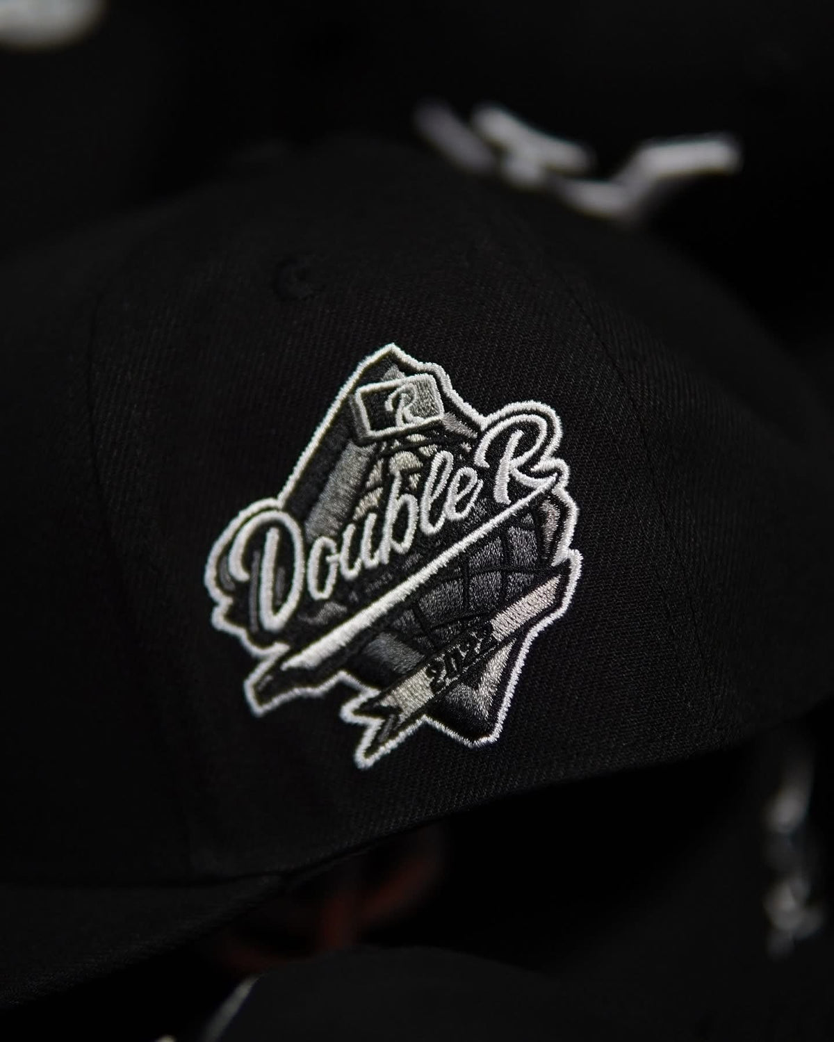 “La RRoute R2” CURVED BRIM CAP