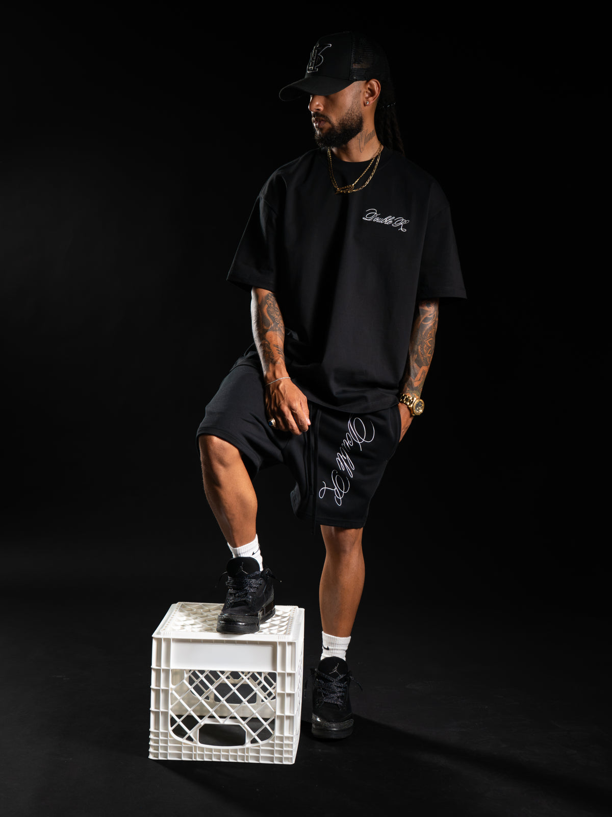 “blckpeaRRl” T-SHIRT