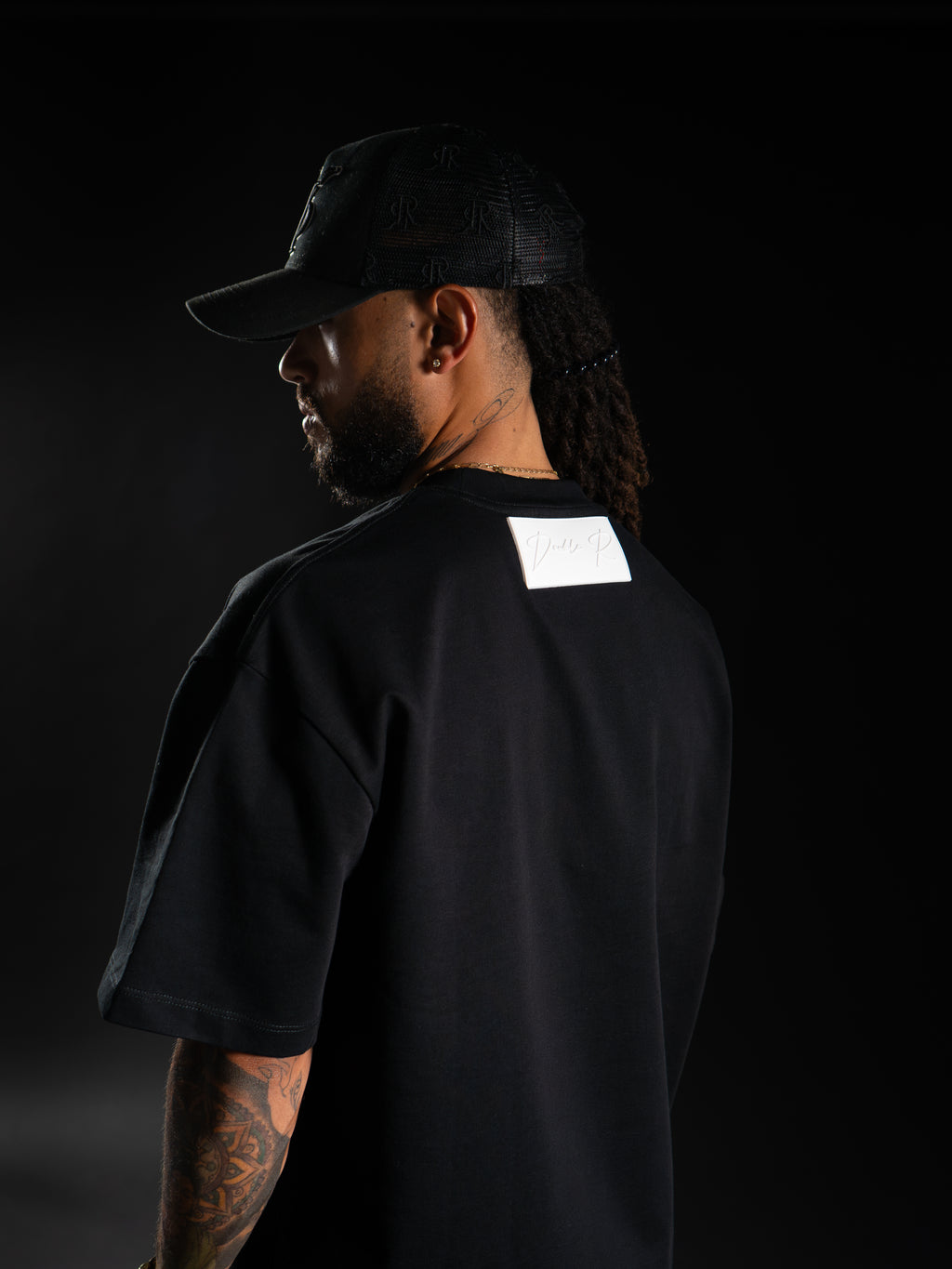 “blckpeaRRl” T-SHIRT