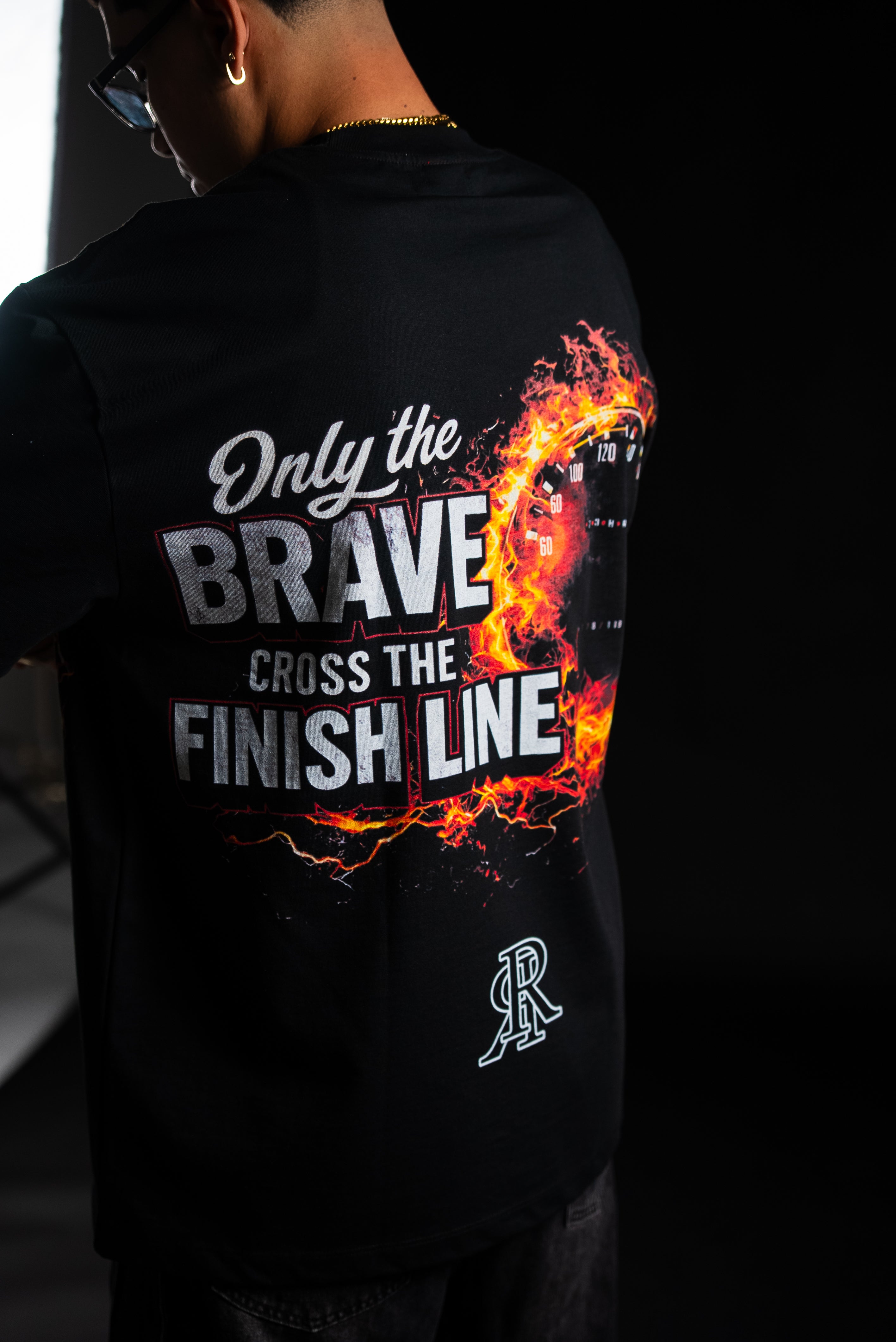 “RRed line” T-SHIRT