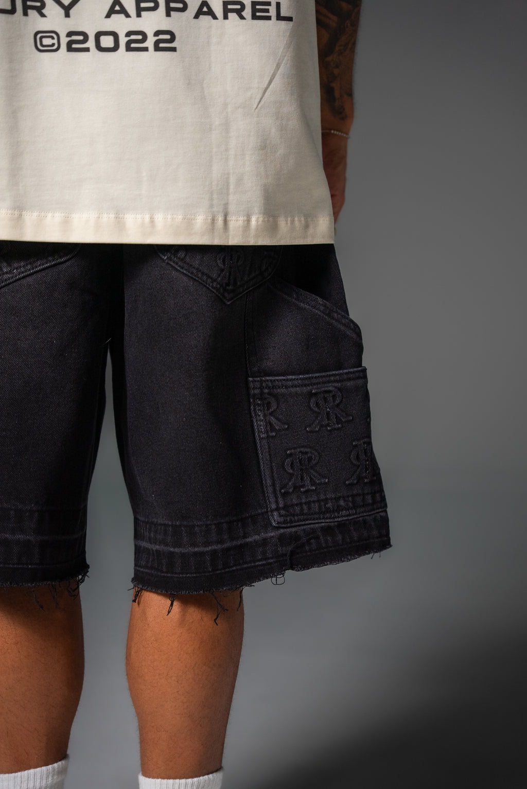 “BLCK patteRRn” SHORTS