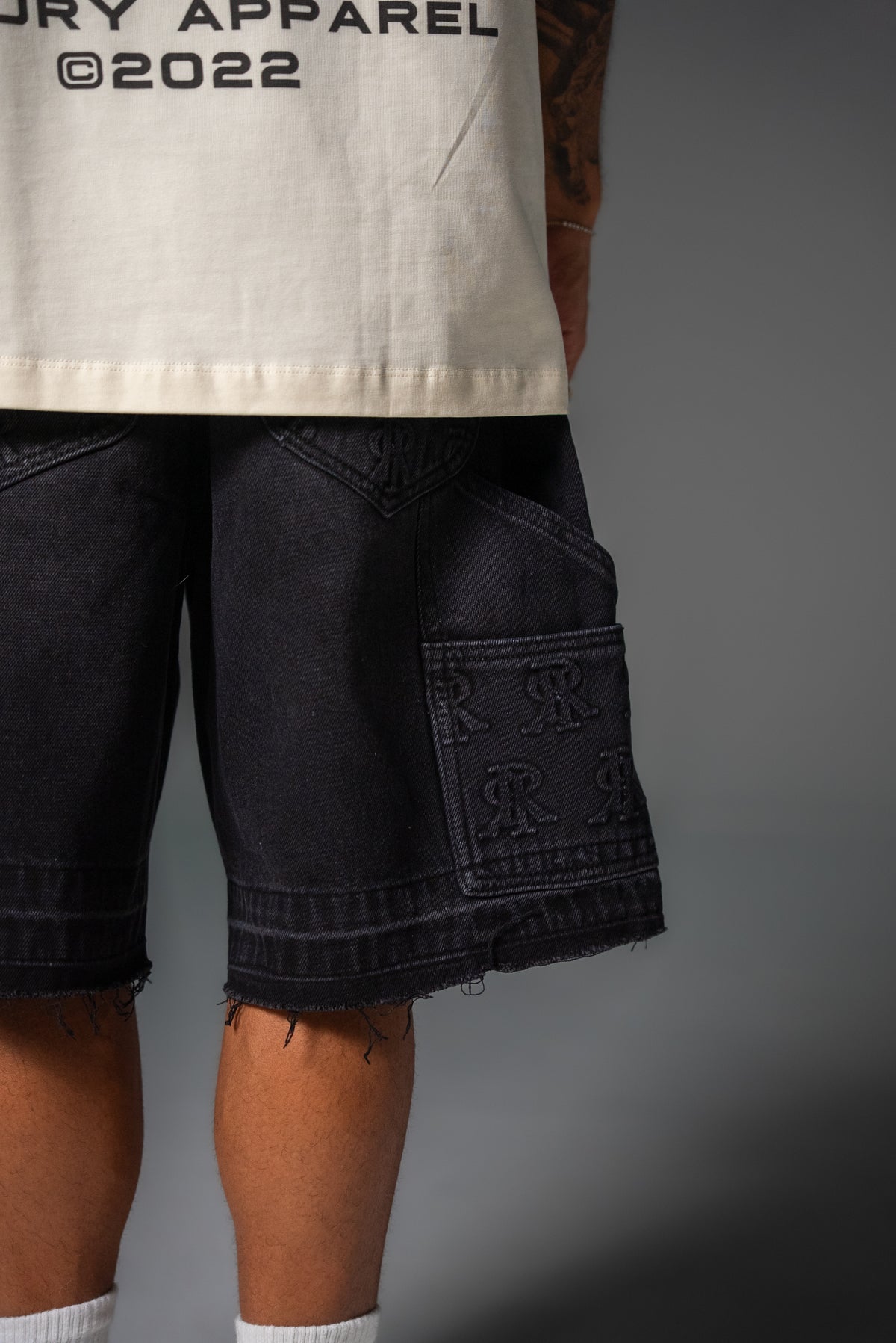 “BLCK patteRRn” SHORTS