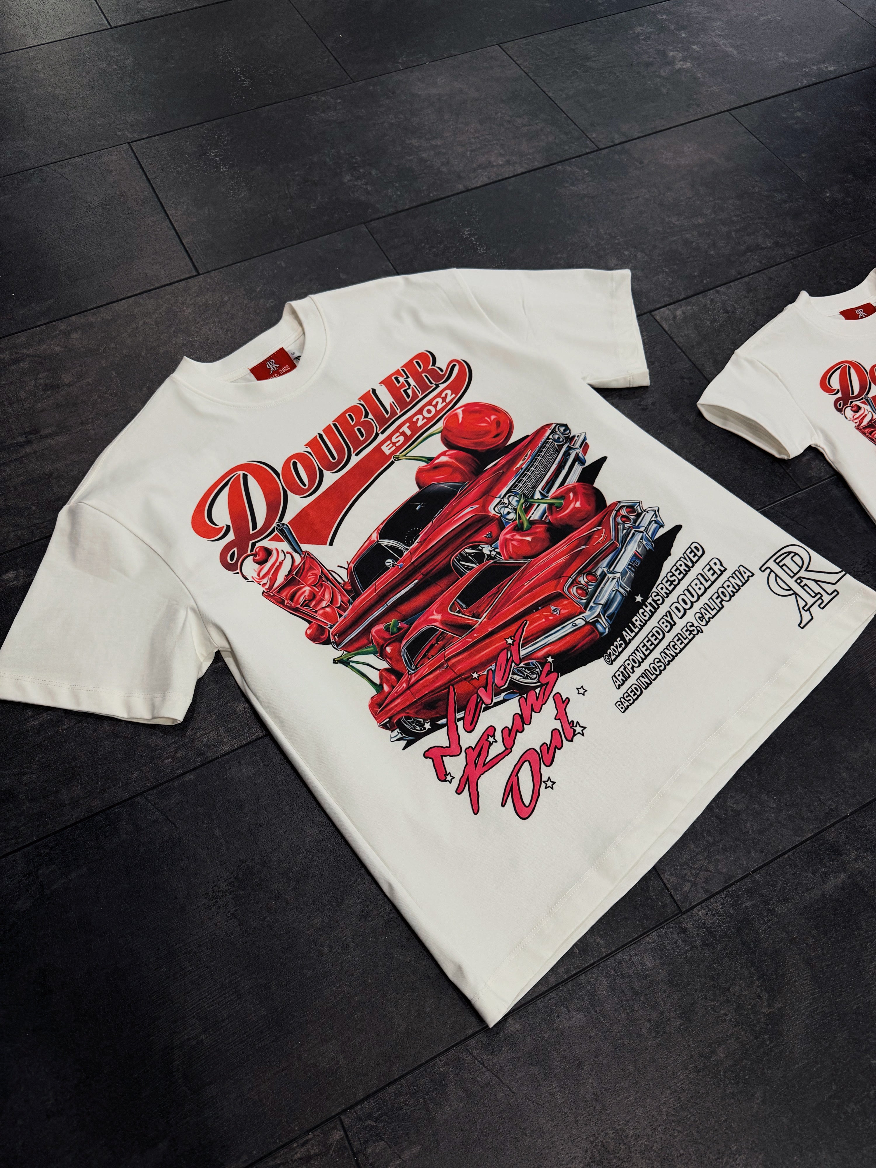 “neveRR runs out” ADULT SIZE